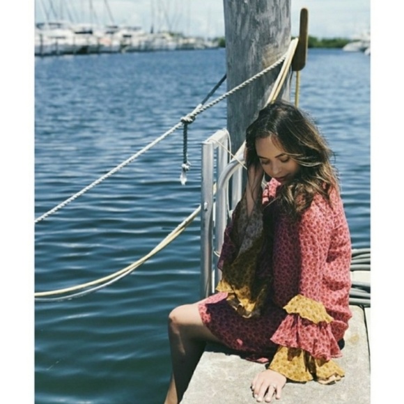 Varun Bahl Lanara yellow pink daisy print layered bell sleeves Small EUC - Picture 5 of 7